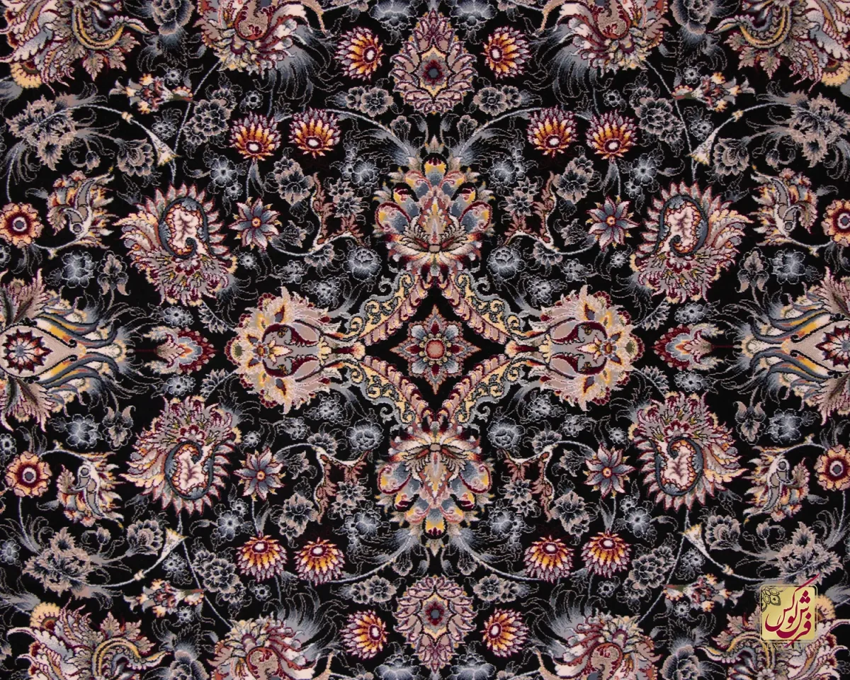 فرش ابریشم ماشینی ۱۲۱۱ سرمه ای حاشیه کرم