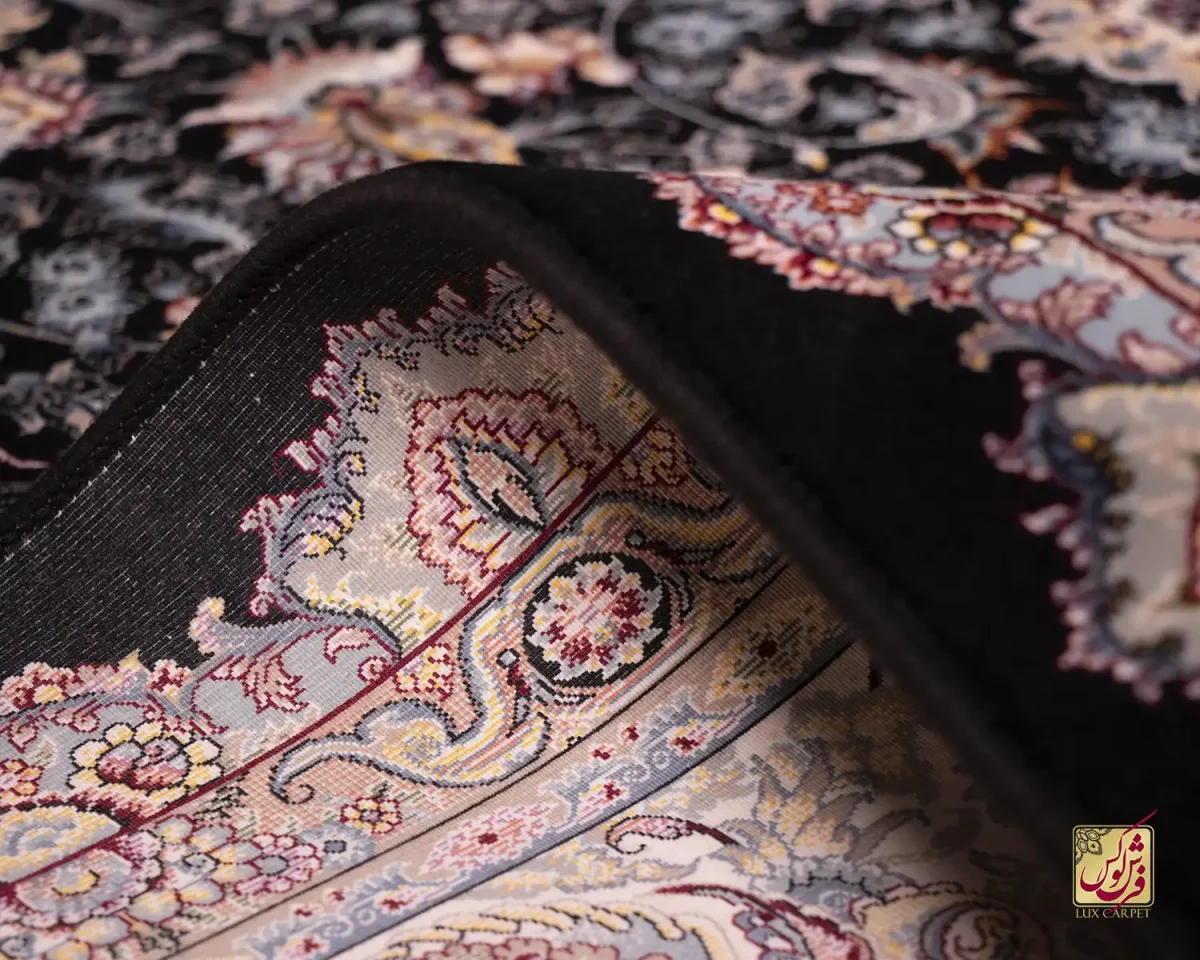 فرش ابریشم ماشینی ۱۲۱۱ سرمه ای حاشیه کرم