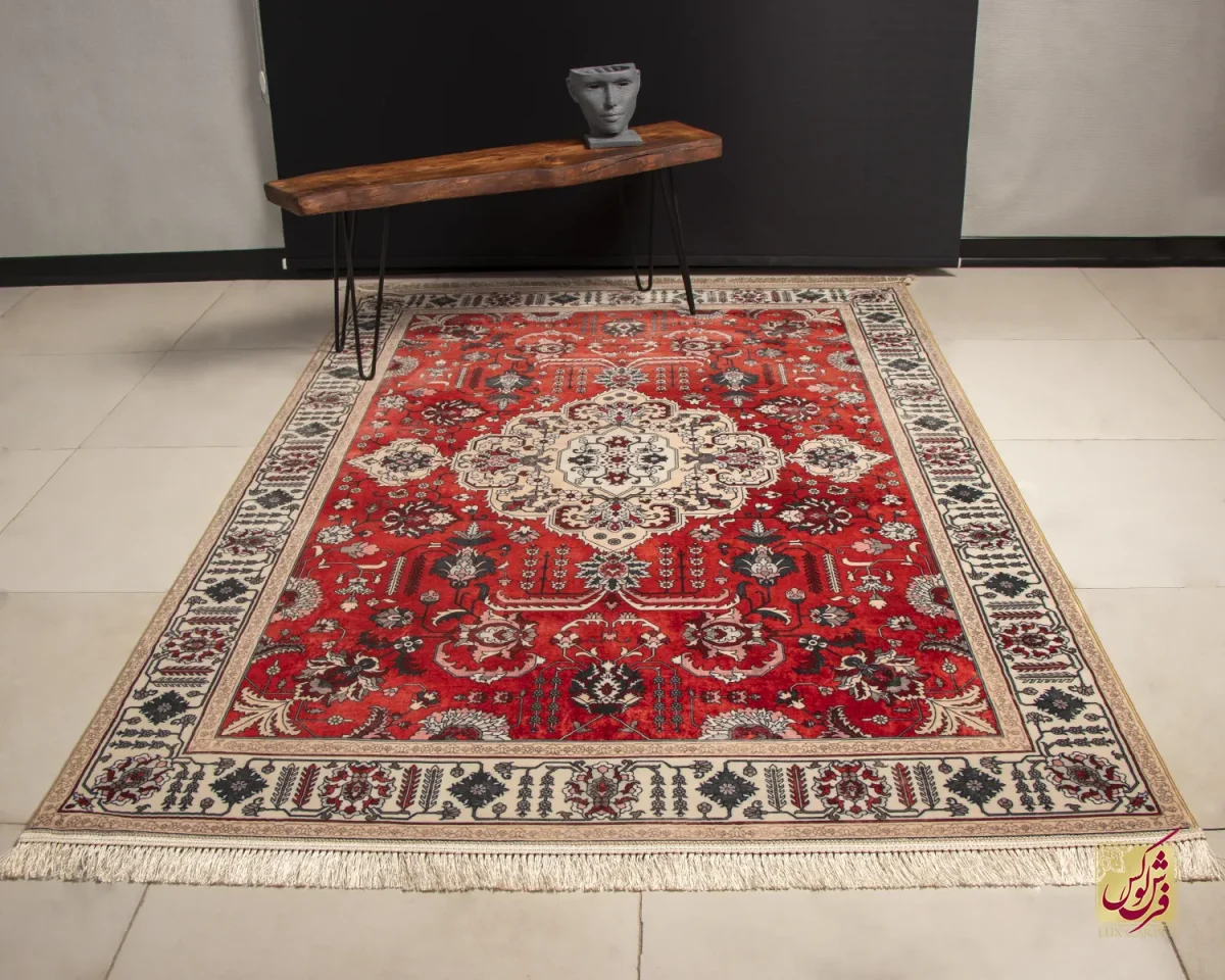 فرش ابریشم ماشینی 723104 قرمز کرم - تصویر 2